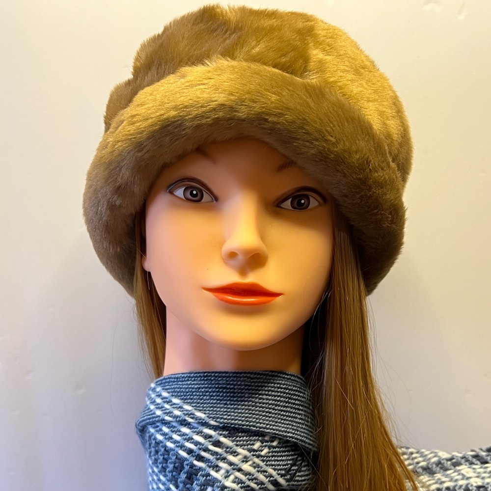 Vintage Faux Fur Women’s Hat Like New